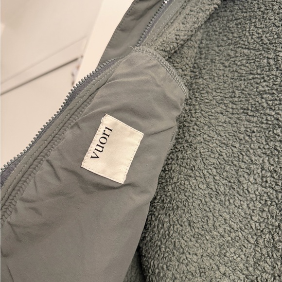 Vuori Olive Green Teddy Sherpa Jacket - Picture 4 of 5